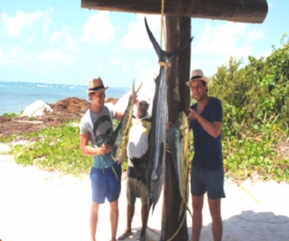 Amigos en excursion de pesca